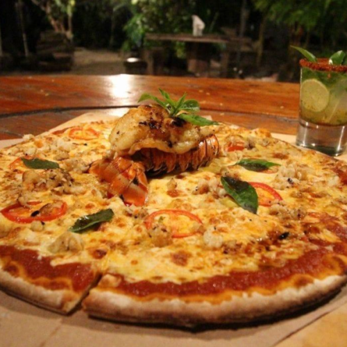 eat lobster pizza on the square